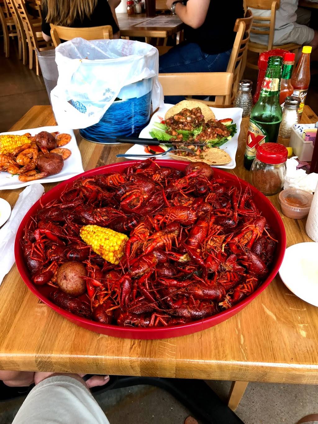 Flippers Coastal Seafood | restaurant | 628 Farm to Market 517 Rd W, Dickinson, TX 77539, USA | 8323407340 OR +1 832-340-7340