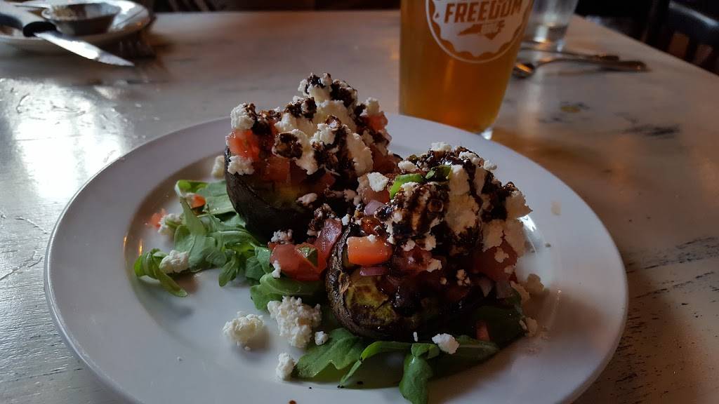 Block Bistro | restaurant | 13812 Cinnabar Pl, Huntersville, NC 28078, USA | 7049475109 OR +1 704-947-5109