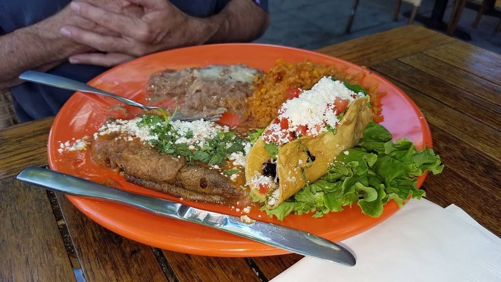 Tres Hombres Long Bar & Grill | restaurant | 100 Broadway St, Chico, CA 95928, USA | 5303420425 OR +1 530-342-0425