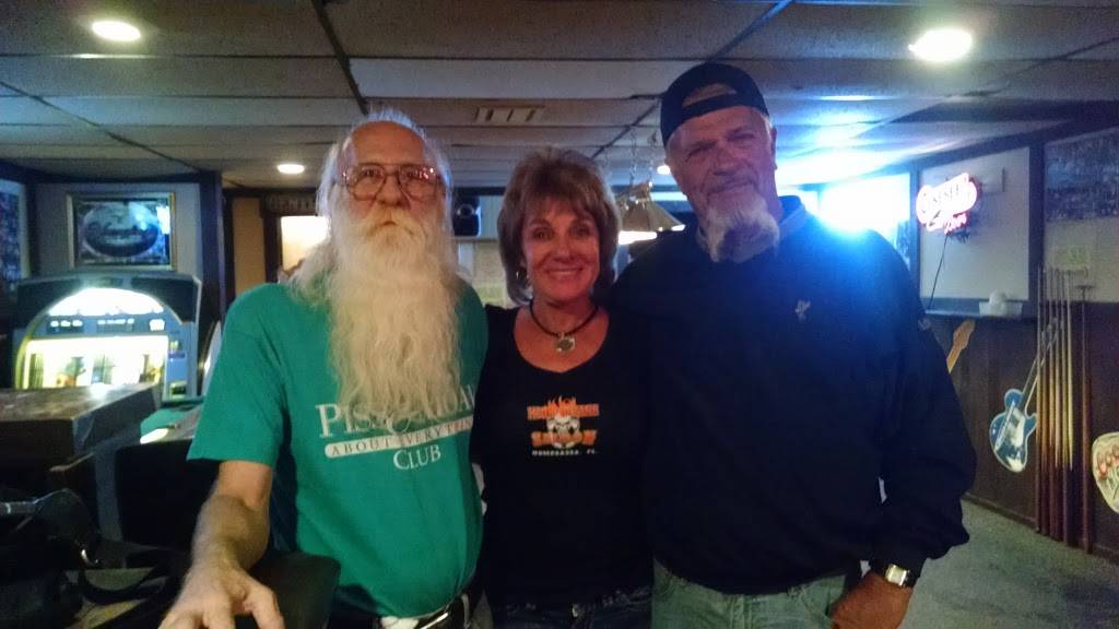 Rascals Saloon | restaurant | 417 Broad St, Dover, OH 44622, USA | 3303433734 OR +1 330-343-3734