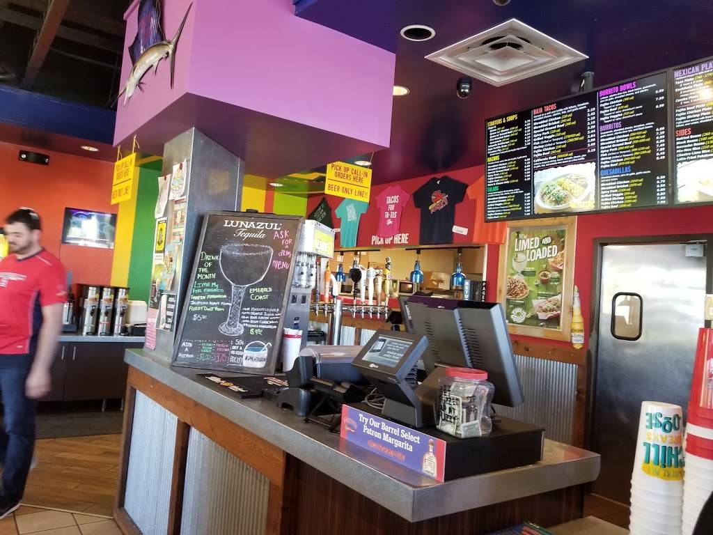 Fuzzys Taco Shop | restaurant | 2412 W Clay St, St Charles, MO 63301, USA | 6369253025 OR +1 636-925-3025