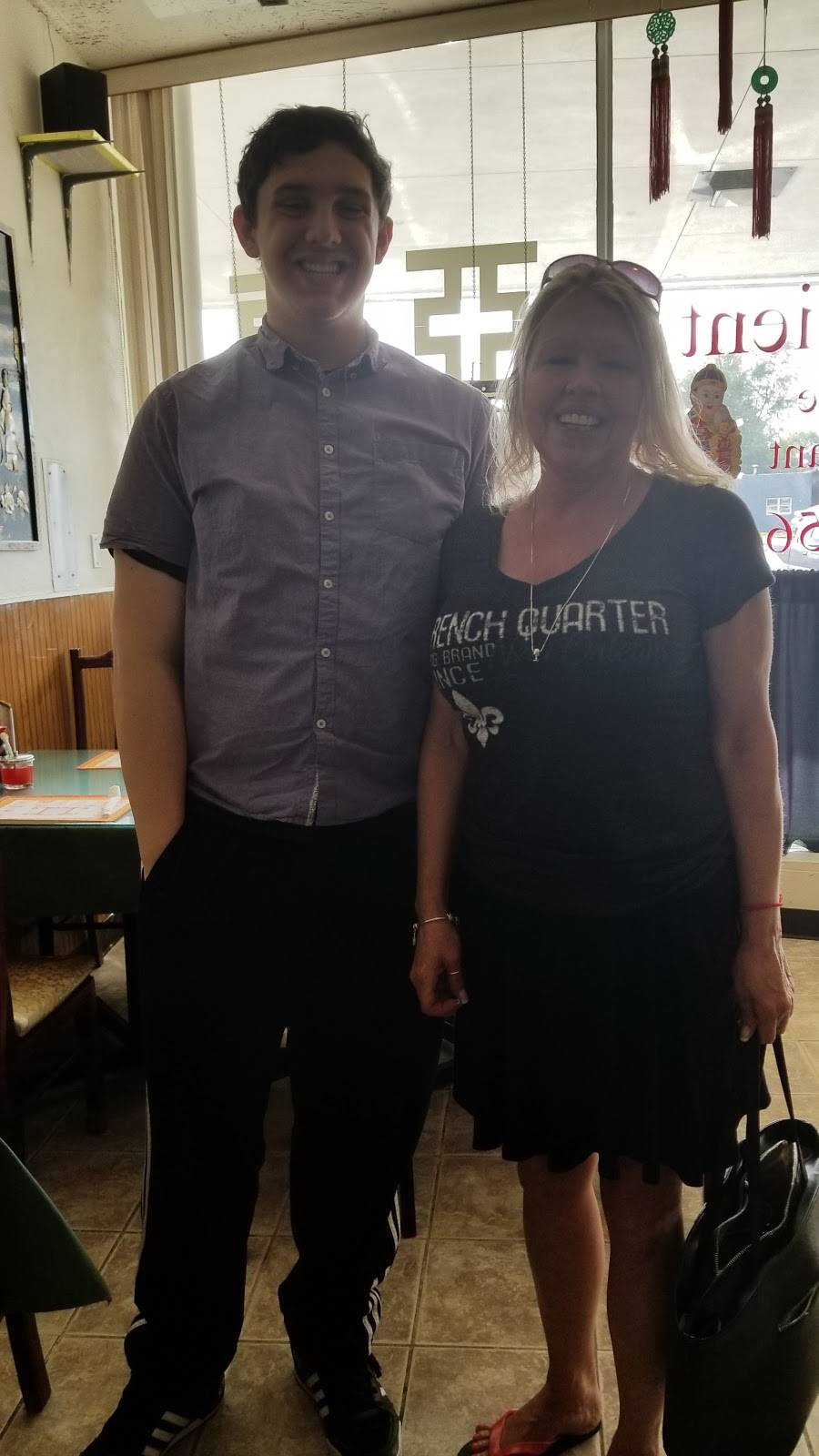 The Orient Chinese Restaurant | restaurant | 1518 Troy Rd, Edwardsville, IL 62025, USA | 6186560044 OR +1 618-656-0044