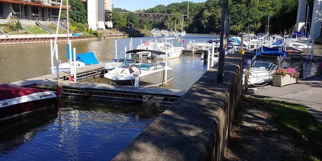 Sweetwater Landing | restaurant | 1500 Scenic Park Dr, Lakewood, OH 44107, USA | 2162282233 OR +1 216-228-2233