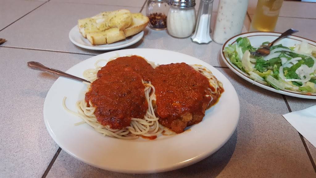 Fiorentinos Italian Cuisine | restaurant | 2571 SE Ocean Blvd, Stuart, FL 34996, USA | 7727812400 OR +1 772-781-2400