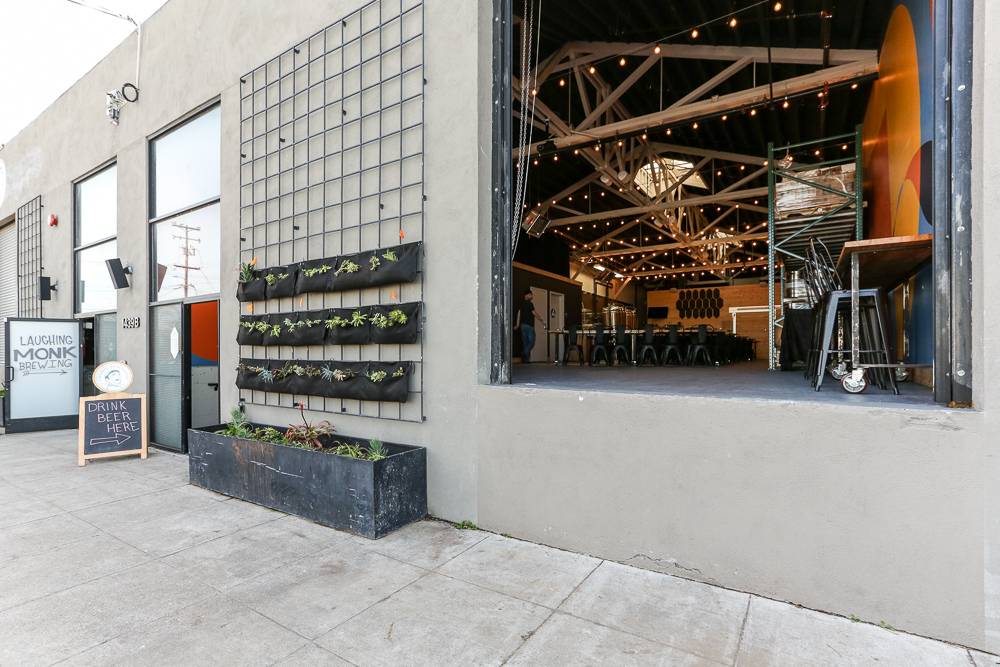 Laughing Monk Brewing | restaurant | 1439 Egbert Ave unit a/b, San Francisco, CA 94124, USA | 4156785157 OR +1 415-678-5157