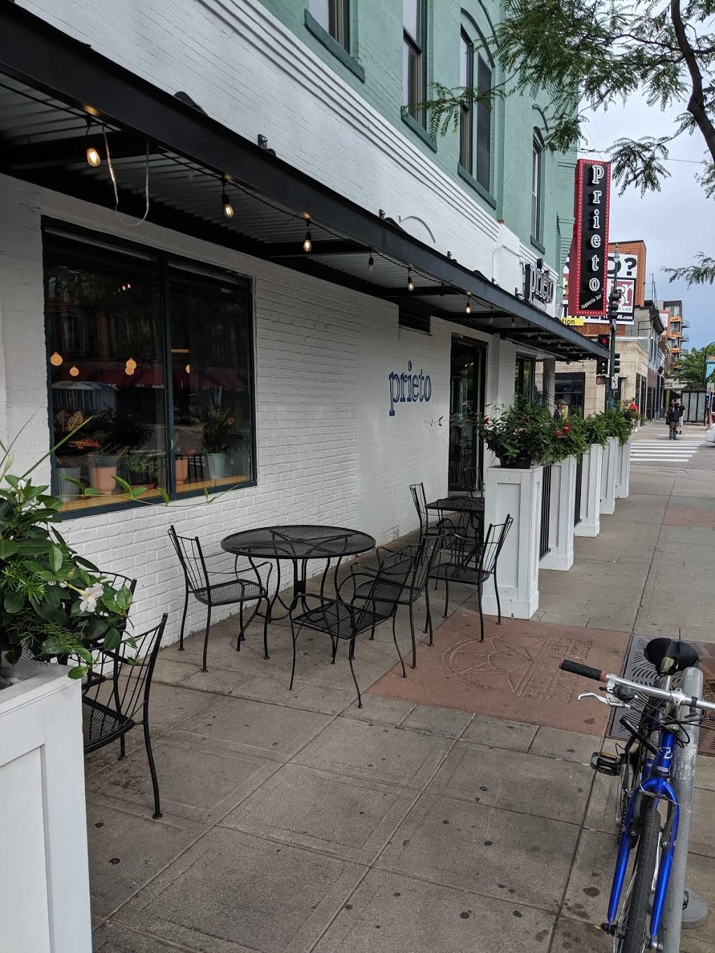 Prieto Taqueria Bar | restaurant | 701 W Lake St, Minneapolis, MN 55408, USA | 6124287231 OR +1 612-428-7231