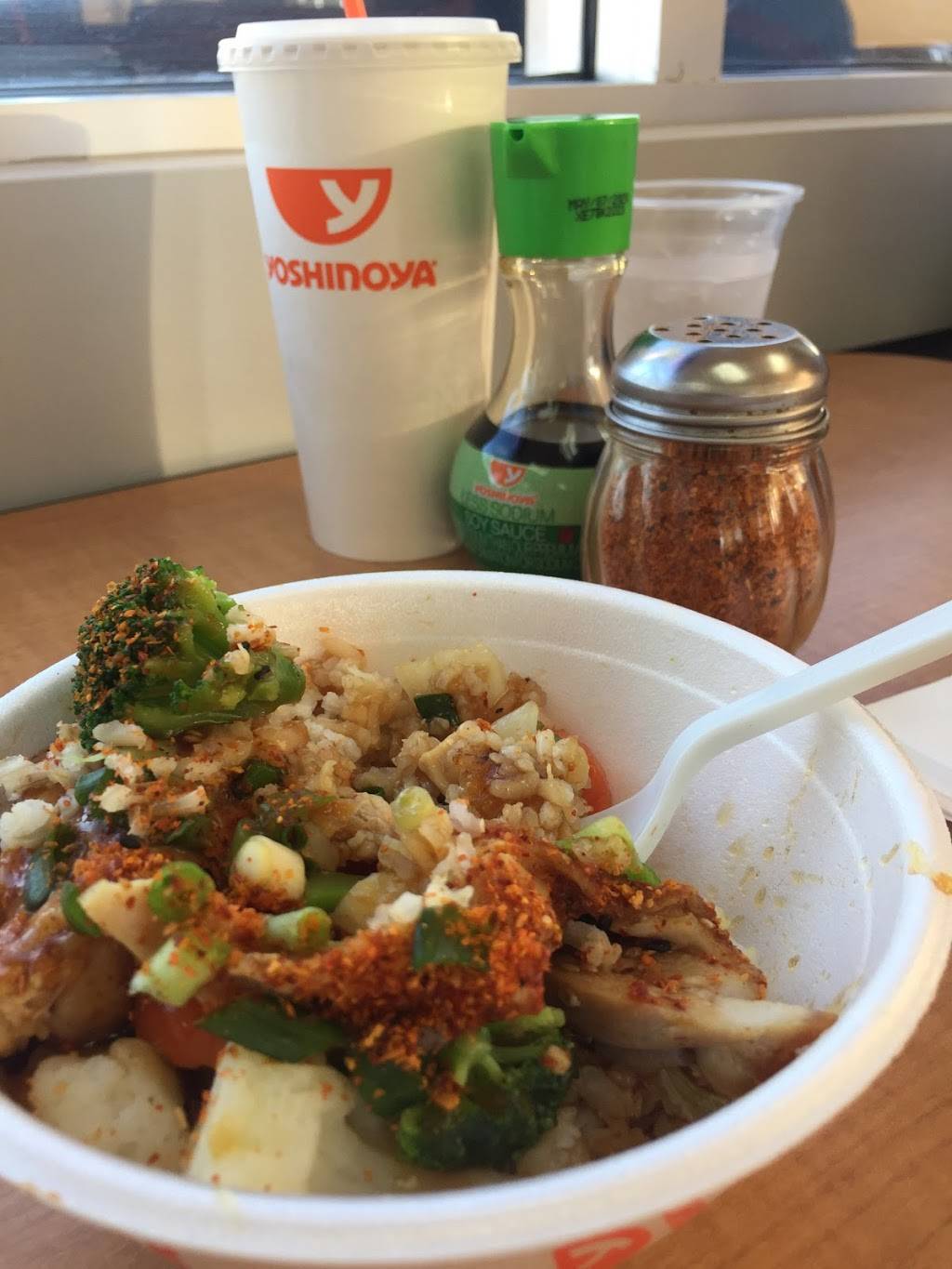 Yoshinoya Maywood | restaurant | 4407 Slauson Ave, Maywood, CA 90270, USA | 3235608567 OR +1 323-560-8567