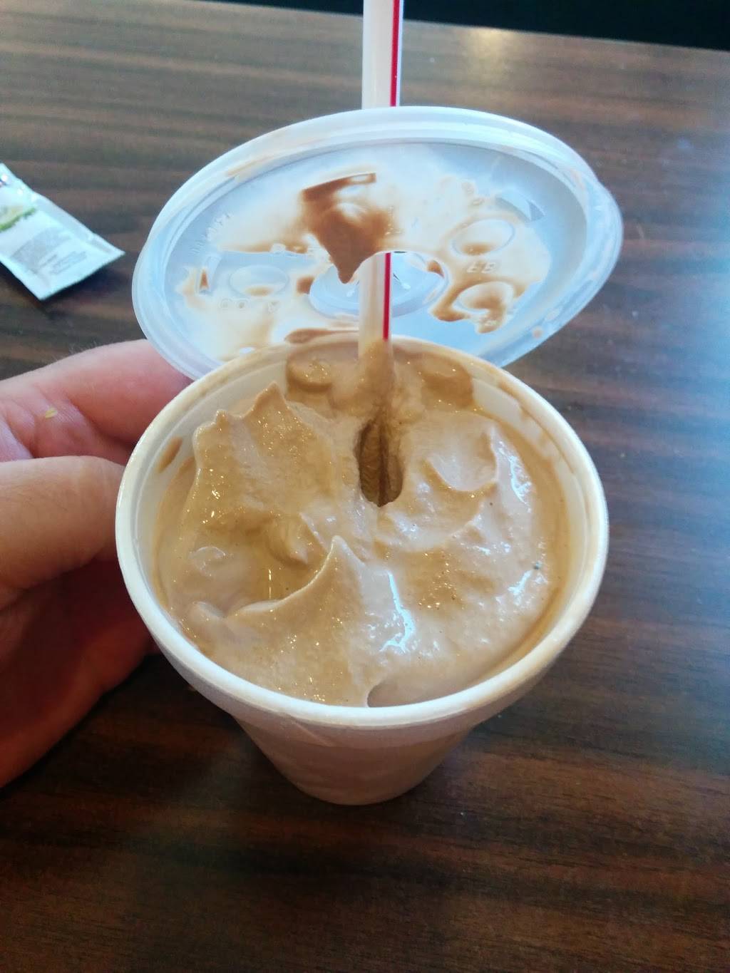 Sundaes Fast Food | restaurant | 117 Hwy RB, Stockton, MO 65785, USA | 4172764929 OR +1 417-276-4929