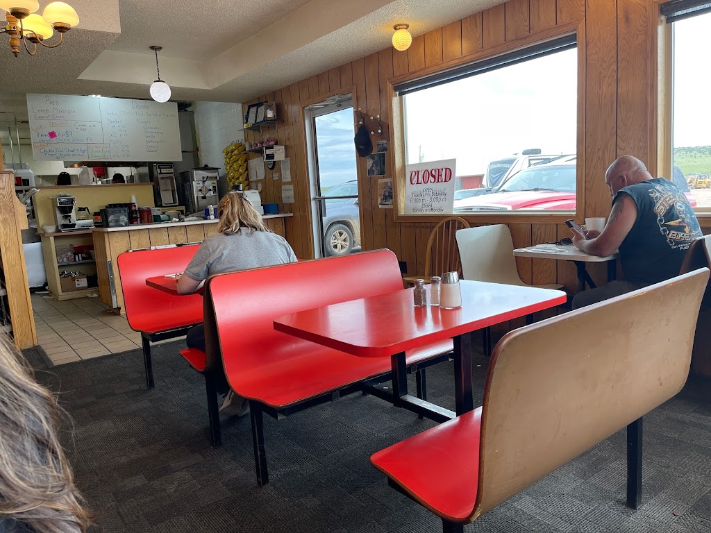 Georges Drive Inn | restaurant | 564 US-85 #87, Walsenburg, CO 81089, USA | 7197383030 OR +1 719-738-3030