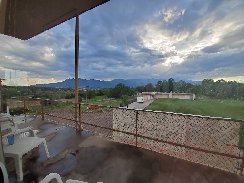 Valley Hi Grill & Pub | restaurant | 610 S Chelton Rd, Colorado Springs, CO 80910, USA | 7193856918 OR +1 719-385-6918