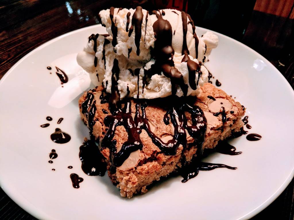 The Southern Growl | restaurant | 6 S Buncombe Rd, Greer, SC 29650, USA | 8646557444 OR +1 864-655-7444