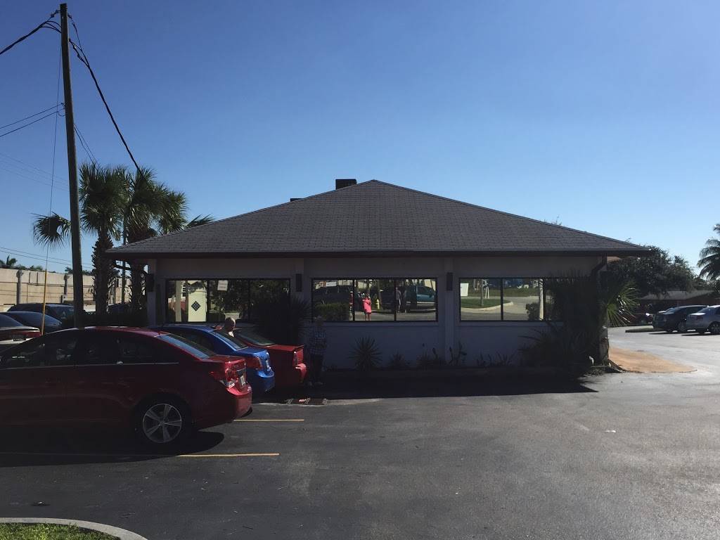 Barbies Place | restaurant | 935 Foresteria Dr, Lake Park, FL 33403, USA | 5618442035 OR +1 561-844-2035