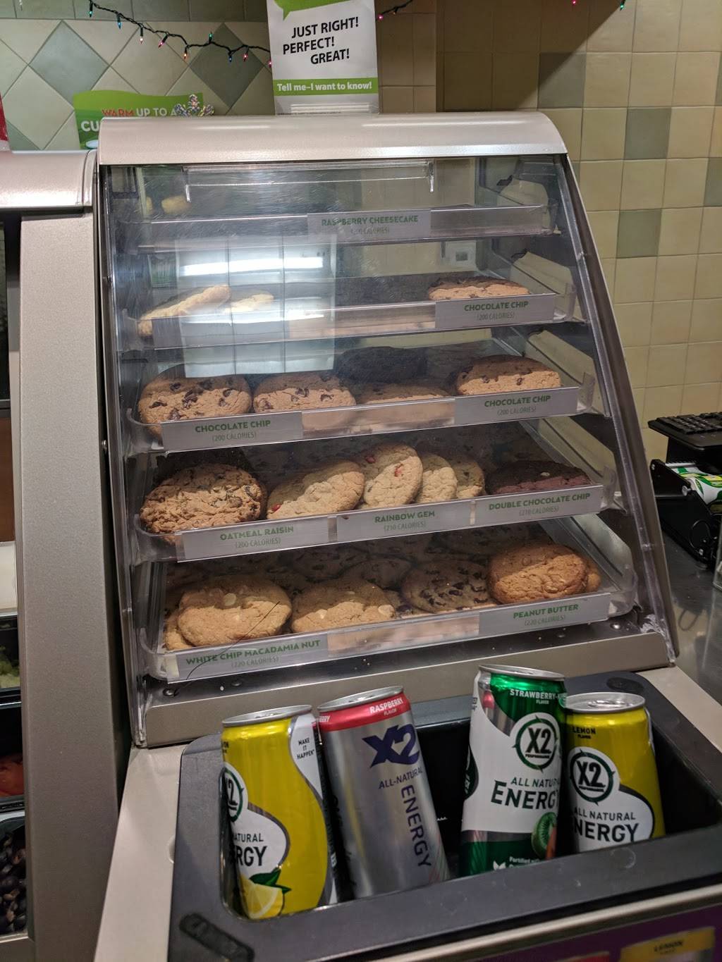 Subway Restaurants | restaurant | 1221 Wilshire Blvd A, Santa Monica, CA 90403, USA | 3102607719 OR +1 310-260-7719