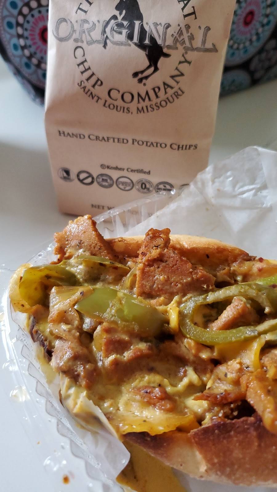 CC’s Icees Galore | restaurant | 1626 Main St, Alton, IL 62002, USA | 6184338300 OR +1 618-433-8300