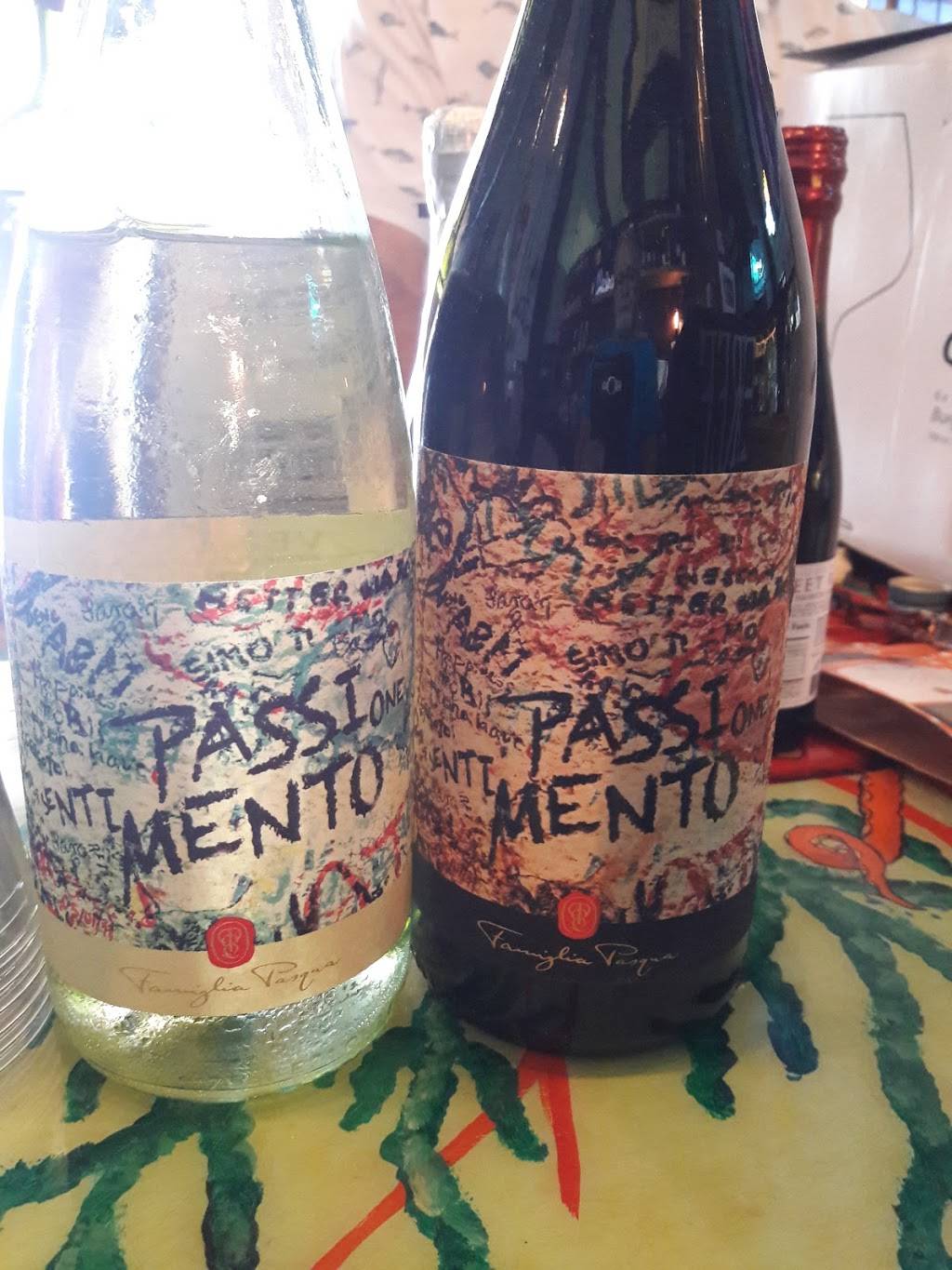 3 Doors Down Bar | restaurant | 102 20th St, Galveston, TX 77550, USA | 4095269171 OR +1 409-526-9171