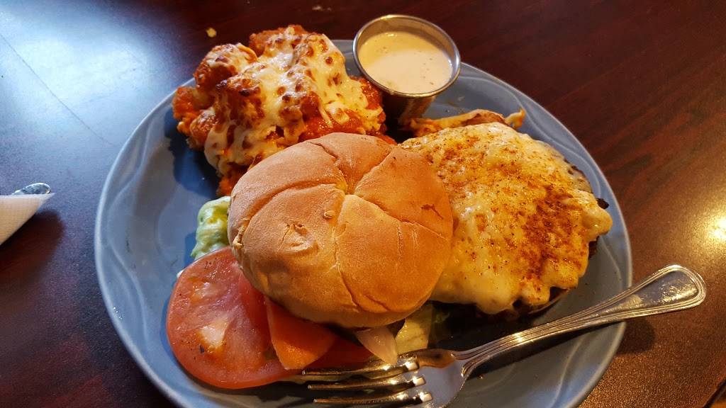 Alexanders Tavern | restaurant | 710 S Broadway, Baltimore, MD 21231, USA | 4105220000 OR +1 410-522-0000