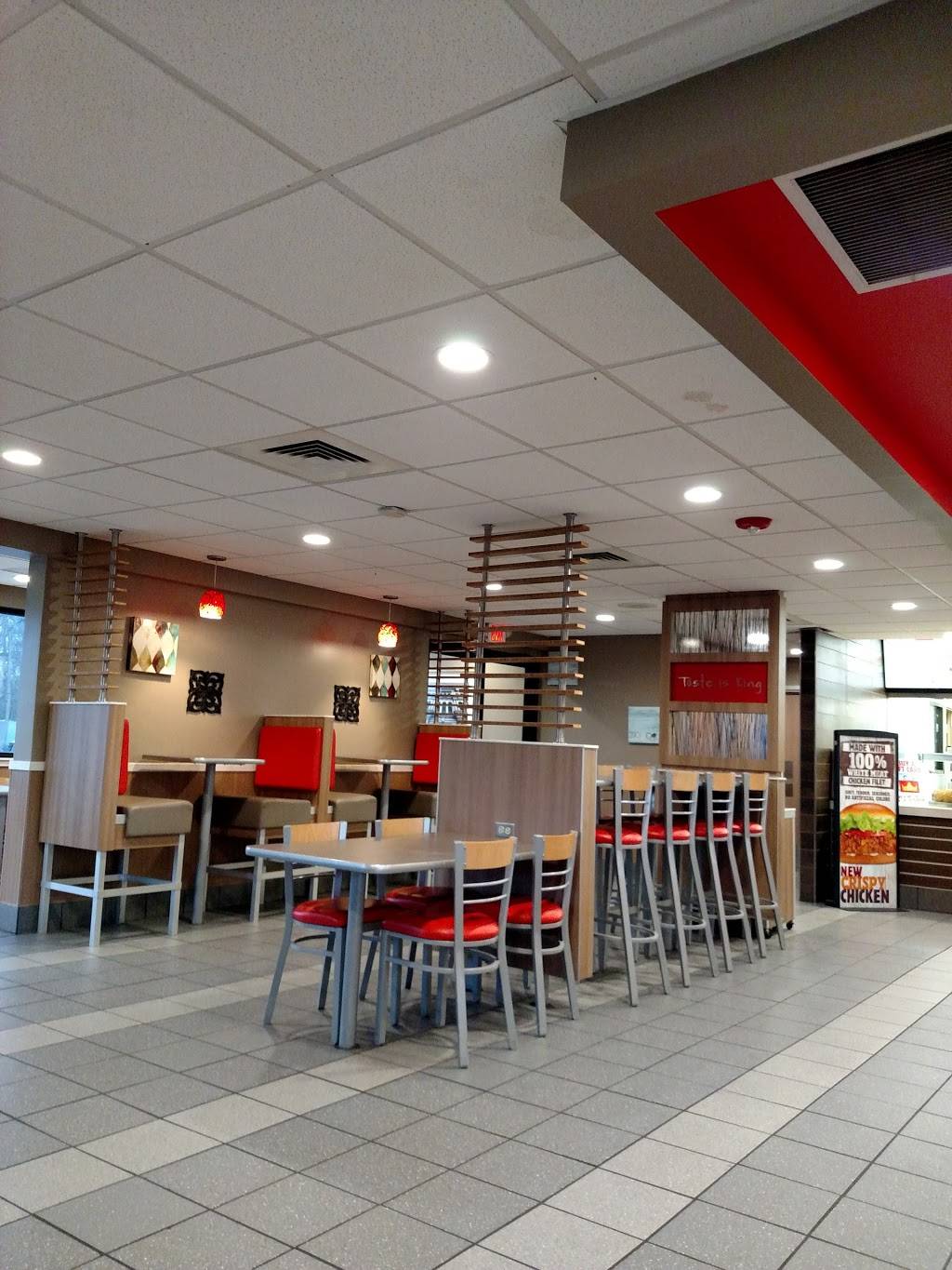 Burger King | restaurant | 186 Prospect Ave, Hartford, CT 06106, USA | 8602360029 OR +1 860-236-0029