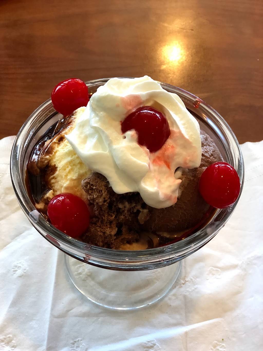 Astro Family Restaurant | restaurant | 4019, 2300 Fletcher Dr, Los Angeles, CA 90039, USA | 3236639241 OR +1 323-663-9241