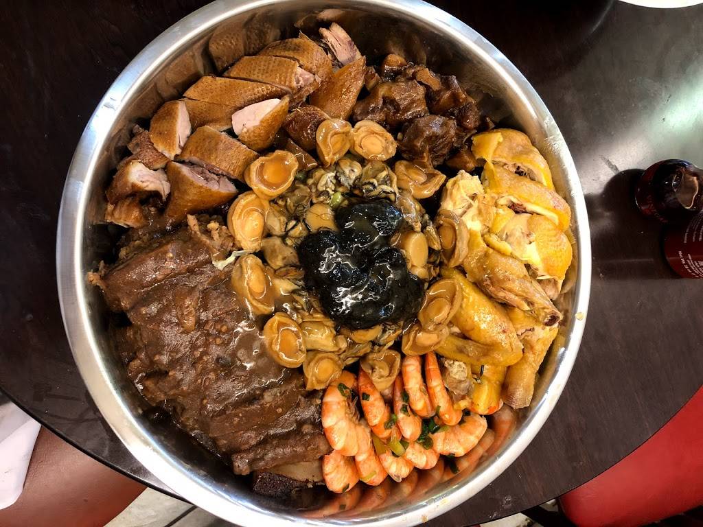 Sing Wang BBQ & Seafood Restaurant | restaurant | 6824 Bustleton Ave, Philadelphia, PA 19149, USA | 2153316888 OR +1 215-331-6888