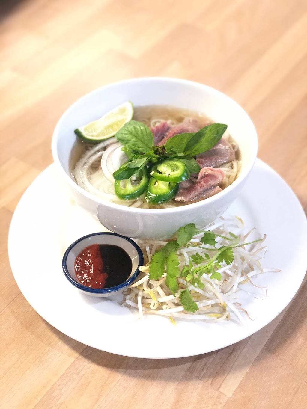 Taste of Windsor | restaurant | 123 W Windsor Rd, Glendale, CA 91204, USA | 8182422789 OR +1 818-242-2789