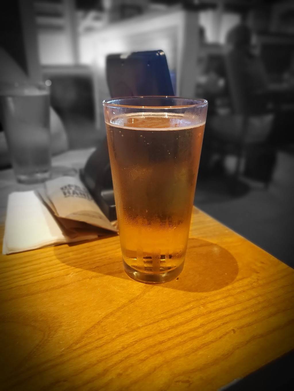 Chilis Grill & Bar | restaurant | 590 Farrington Hwy, Kapolei, HI 96707, USA | 8086938722 OR +1 808-693-8722