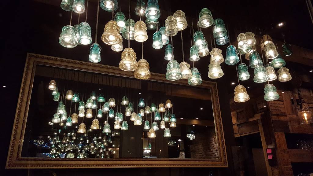 Bistro Fernand | restaurant | 2 Place du Marché, Beauharnois, QC J6N 2S1, Canada | 4503953939 OR +1 450-395-3939