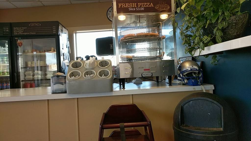 Dannys Italian Pizza & Beef | restaurant | 9123 Ogden Ave, Brookfield, IL 60513, USA | 7083877730 OR +1 708-387-7730