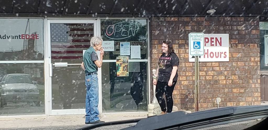 George Webb Restaurant | restaurant | w63n151 Washington Ave, Cedarburg, WI 53012, USA | 2623753626 OR +1 262-375-3626