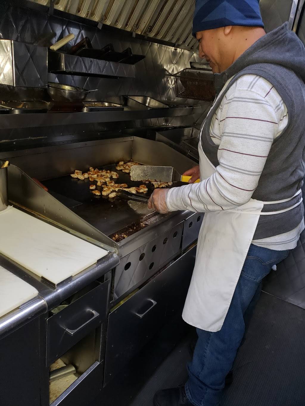 Tommys Food Truck | restaurant | 304 W 66th St, New York, NY 10023, USA | 9178362295 OR +1 917-836-2295