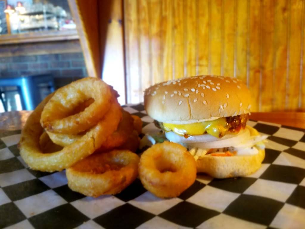 Winnies Tavern | restaurant | 1895 Burnett Blvd, Wilmington, NC 28401, USA | 9107621799 OR +1 910-762-1799