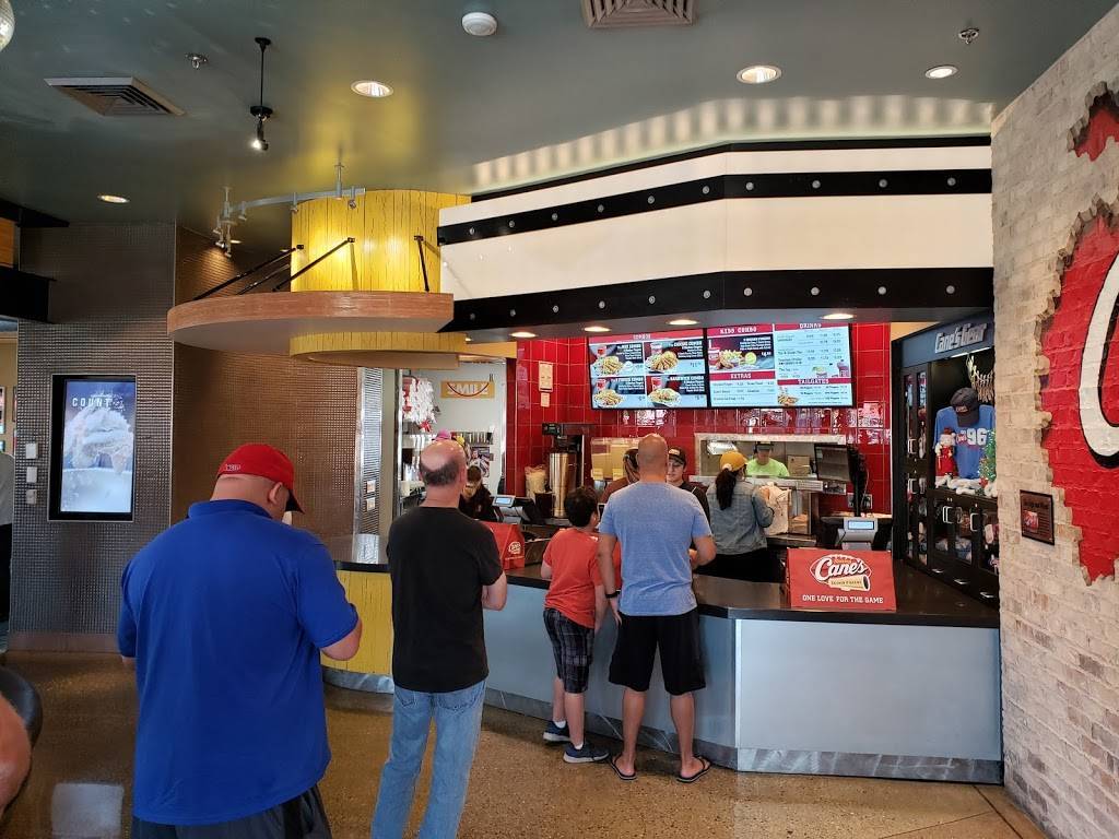 Raising Canes Chicken Fingers | meal takeaway | 11066 Magnolia Ave, Riverside, CA 92505, USA | 9516376551 OR +1 951-637-6551