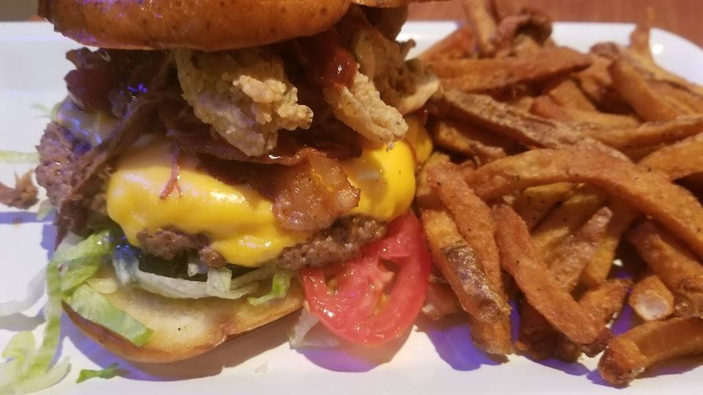 BoomerJacks Grill & Bar - Terrell | restaurant | 1892 W Moore Ave, Terrell, TX 75160, USA | 9725632020 OR +1 972-563-2020