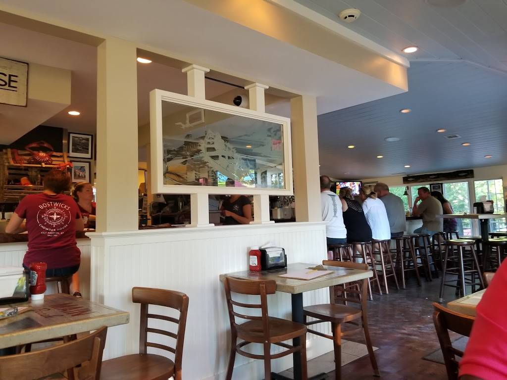 Bostwicks Chowder House | restaurant | 277 Pantigo Rd, East Hampton, NY 11937, USA | 6313241111 OR +1 631-324-1111