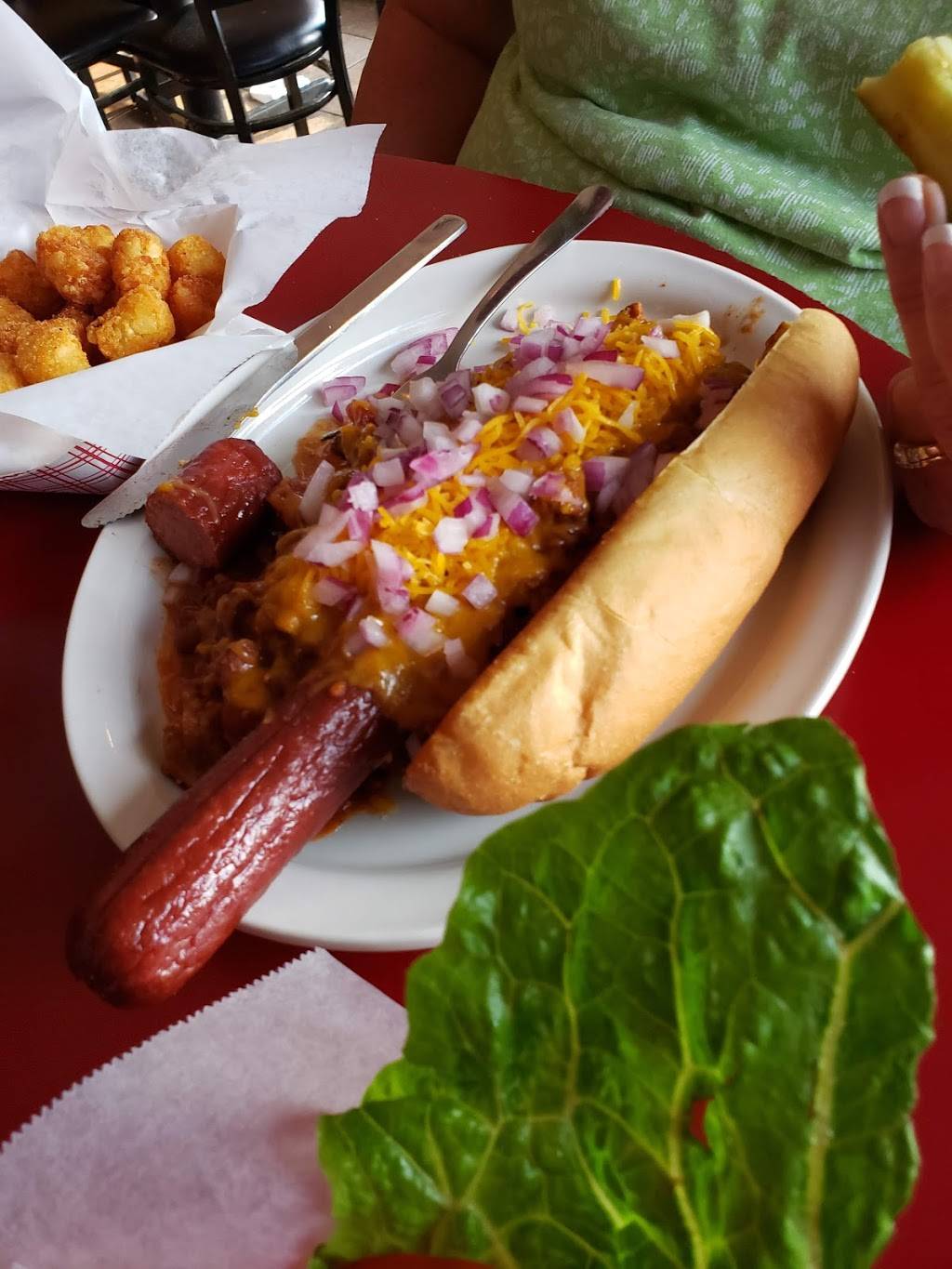 The Red Bar and Grill | restaurant | 416 Beltline Rd, Collinsville, IL 62234, USA | 6182238822 OR +1 618-223-8822