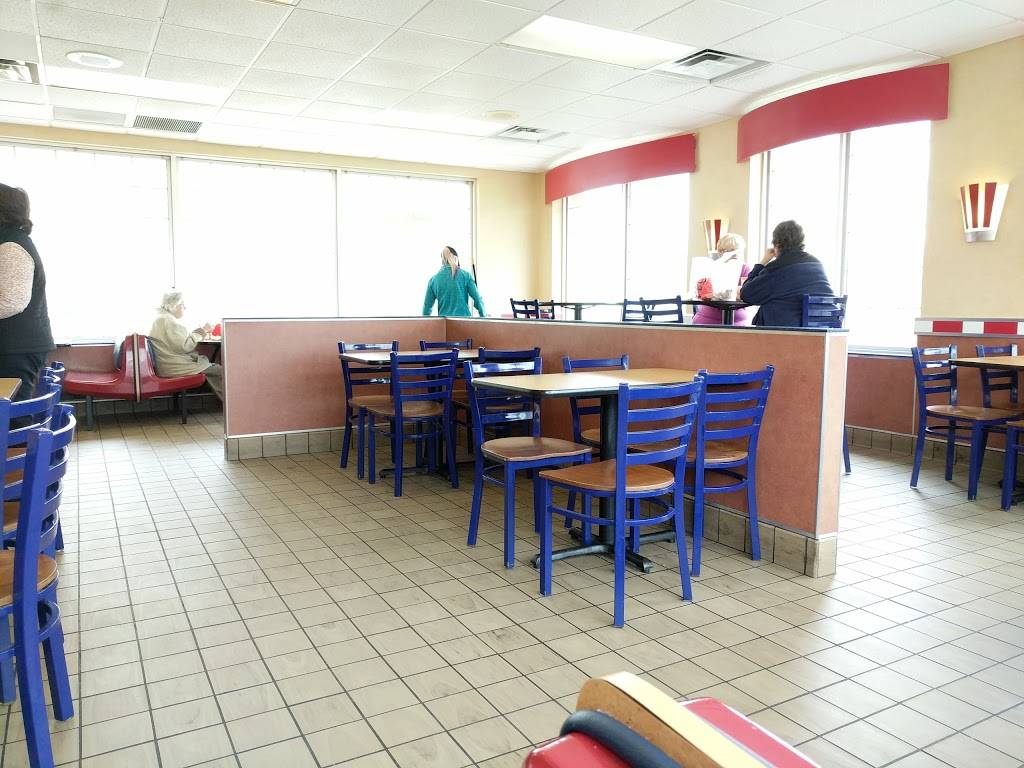 KFC | restaurant | 410 E University Ave, Urbana, IL 61801, USA | 2173283379 OR +1 217-328-3379