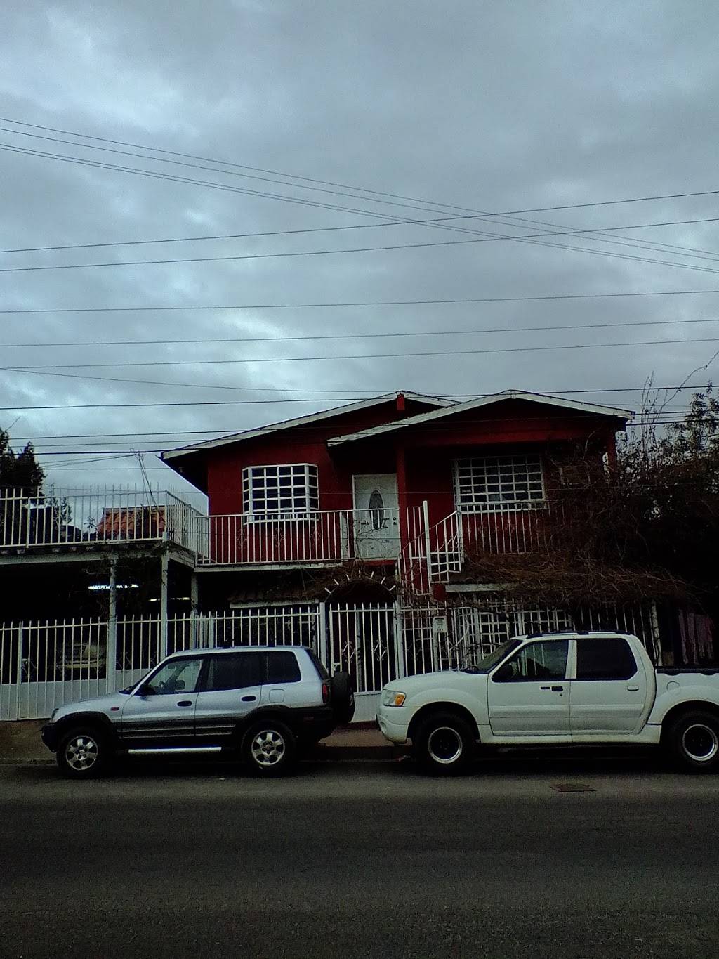 Carnitas La Enrramada | restaurant | 21480, Calle Quinta 70, Benito Juárez, 21480 Tecate, B.C., Mexico | 016653930018 OR +52 665 393 0018