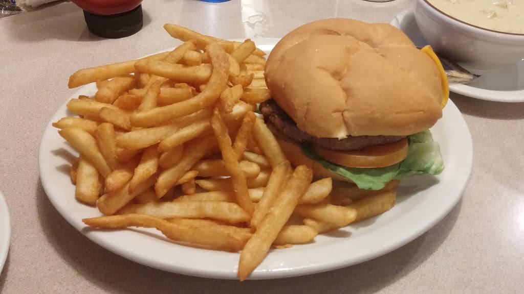 Four Star Family Restaurant | restaurant | 2911 8th St S, Wisconsin Rapids, WI 54494, USA | 7154244554 OR +1 715-424-4554