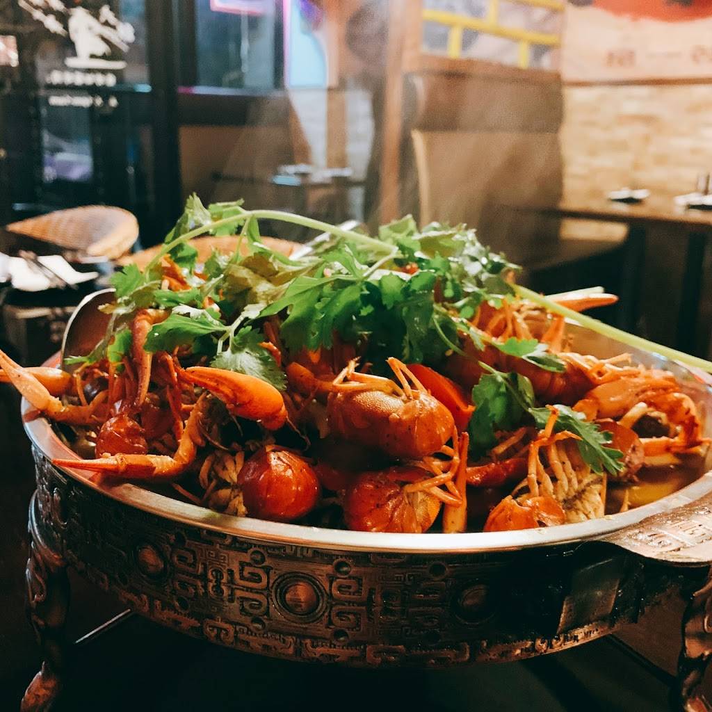 串江湖 chuanjianghu BBQ | restaurant | 4508 8th Ave, Brooklyn, NY 11220, USA | 7186860778 OR +1 718-686-0778