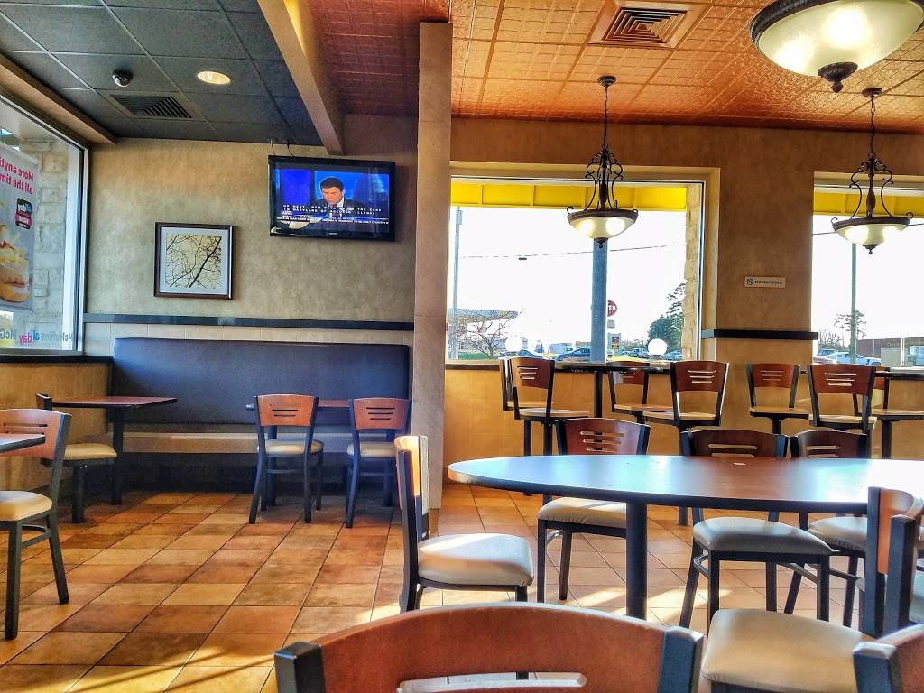 McDonalds | cafe | 11059 Wards Rd, Rustburg, VA 24588, USA | 4348213227 OR +1 434-821-3227