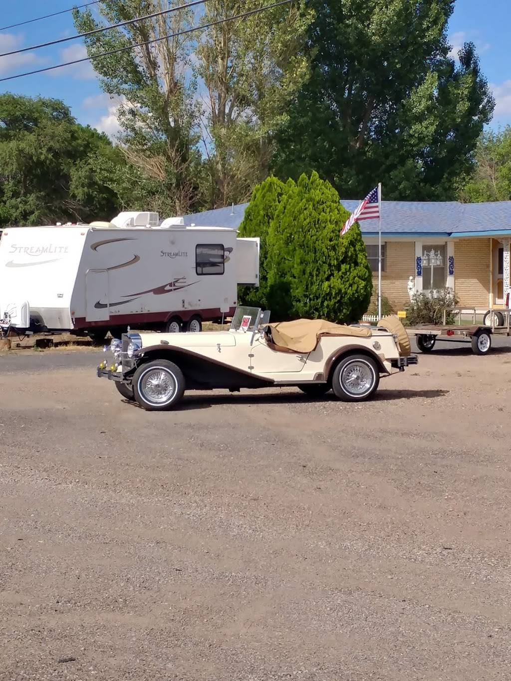 Damacios Chili Products | restaurant | 19723 NM-314, Belen, NM 87002, USA | 5058649611 OR +1 505-864-9611