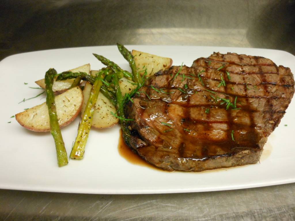 Pearl On the River | restaurant | 1379 Garden Hwy, Sacramento, CA 95833, USA | 9165673275 OR +1 916-567-3275