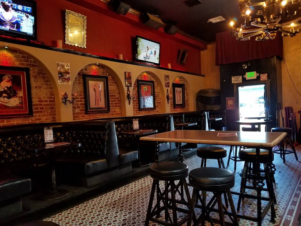 The District Lounge | night club | 223 W Chapman Ave, Orange, CA 92866, USA | 7146397777 OR +1 714-639-7777