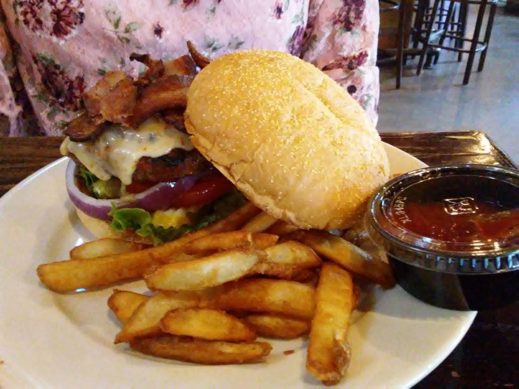 Bucket Head Tavern | restaurant | 5458, 8039, Ray Mears Blvd, Knoxville, TN 37919, USA | 8653949936 OR +1 865-394-9936