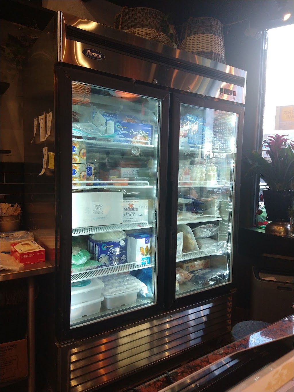 The Seafood Shop Gourmet & Charcuterie | restaurant | 4873 Lankershim Blvd, Los Angeles, CA 91601, USA | 7472038123 OR +1 747-203-8123