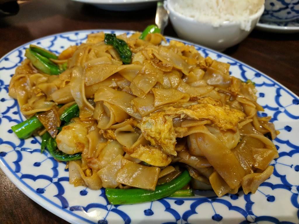 Royal Orchard Thai Cuisine | restaurant | 10 Royal Orchard Blvd, Thornhill, ON L3T 3C3, Canada | 9057091399 OR +1 905-709-1399