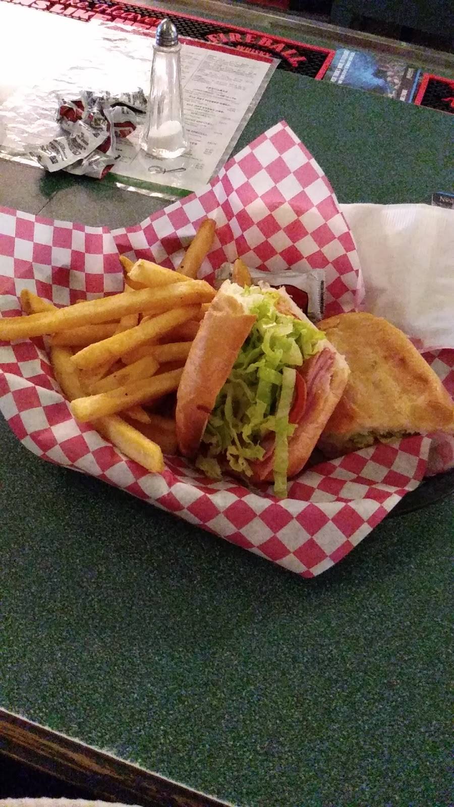 Flight Deck Pizza | restaurant | 832 W International Airport Rd, Anchorage, AK 99518, USA | 9075610077 OR +1 907-561-0077