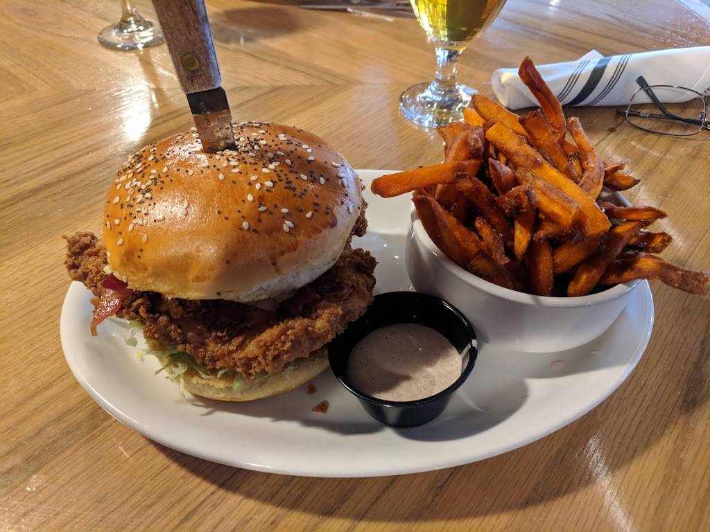 Steve Os Beer Garden | restaurant | 12040 Tierra Este Rd #201, El Paso, TX 79938, USA | 9158573663 OR +1 915-857-3663