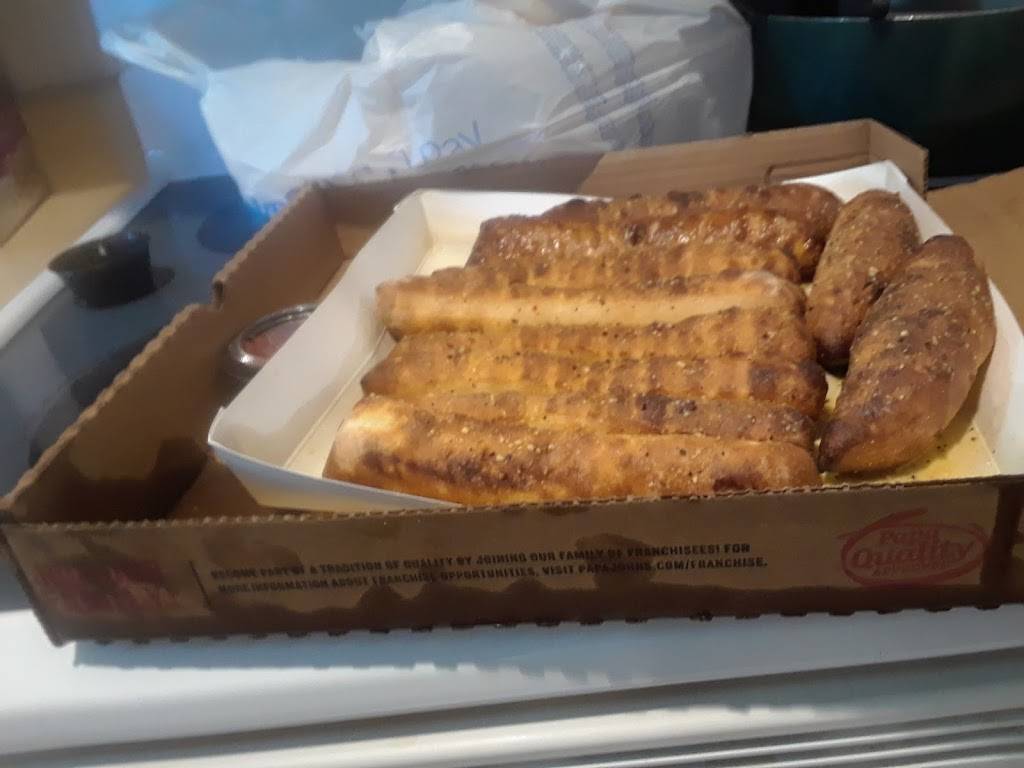 Papa Johns Pizza | restaurant | 1745 S Wadsworth Blvd, Lakewood, CO 80232, USA | 3039806262 OR +1 303-980-6262