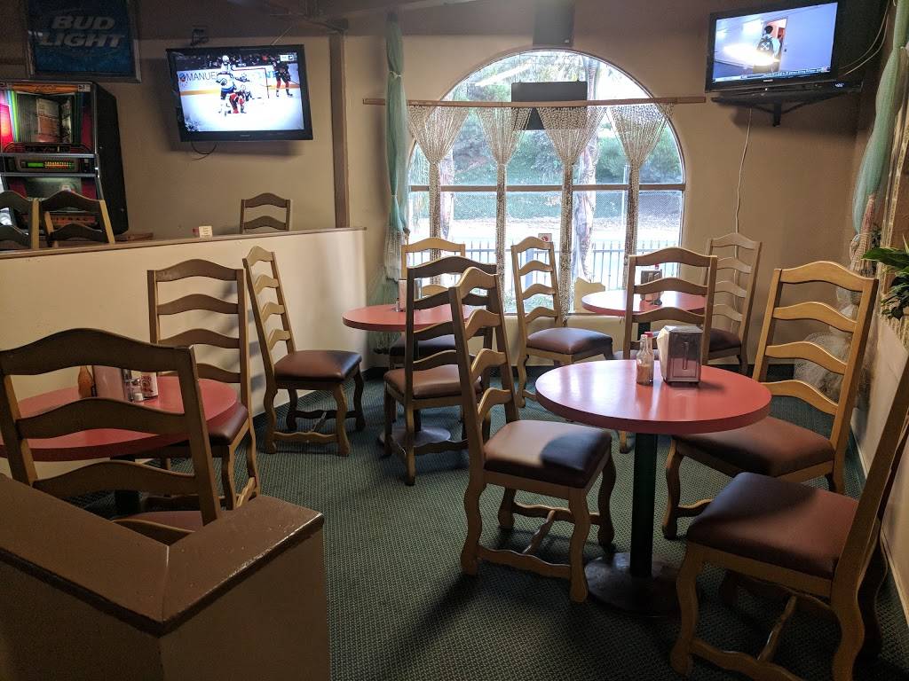 El Campeon | restaurant | 1175 Harvard Blvd, Santa Paula, CA 93060, USA | 8052297257 OR +1 805-229-7257