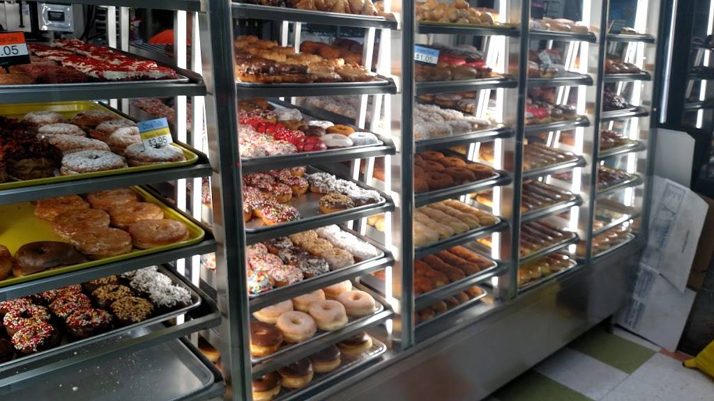 Tonys Donut House | bakery | 3216 E Florence Ave, Huntington Park, CA 90255, USA | 3235876071 OR +1 323-587-6071